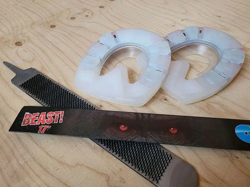 Hufraspel Save Edge The Beast 17 inch der Kerckhaert Group und Verbund Hufeisen für Kaltblüter